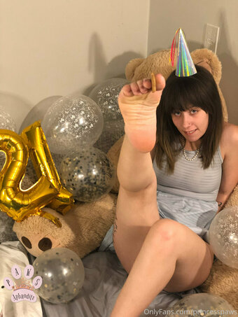 aphroditepaws Nude Leaks Photo 23