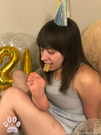 aphroditepaws Nude Leaks Photo 27