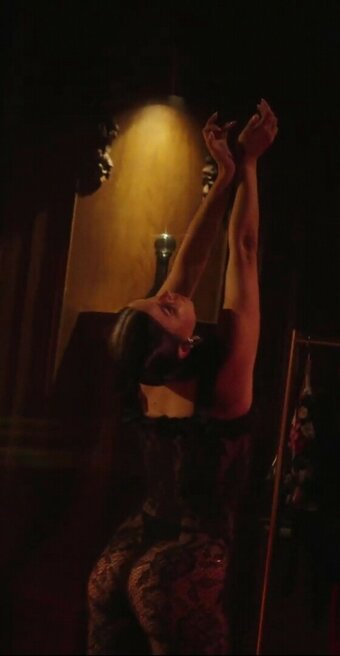 Apostoleanu / Inna Nude Leaks Photo 4