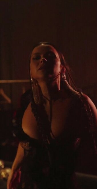 Apostoleanu / Inna Nude Leaks Photo 5