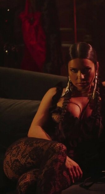 Apostoleanu / Inna Nude Leaks Photo 6