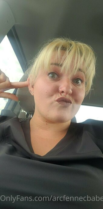 arcfennecbabe Nude Leaks Photo 14