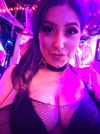 ARedSapphire / peachybubble69 Nude Leaks OnlyFans Photo 10