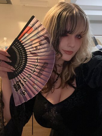 Aretteepls / Nym Nude Leaks Photo 10