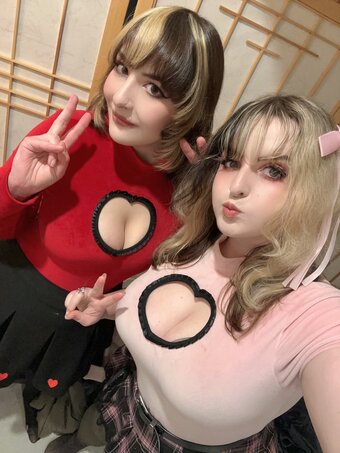 Aretteepls / Nym Nude Leaks Photo 11