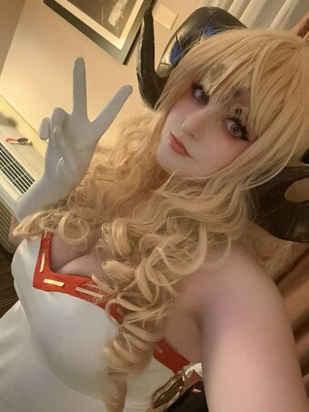 Aretteepls / Nym Nude Leaks Photo 22