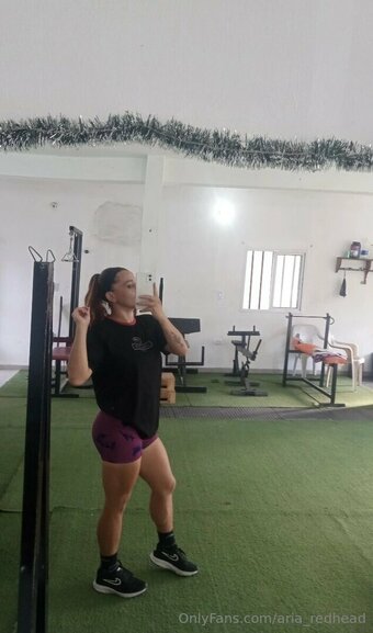 aria_redhead