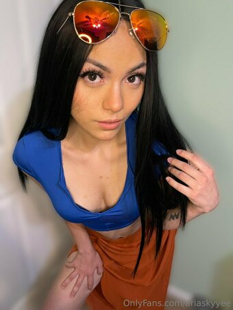 ariaskyyee Nude Leaks Photo 9