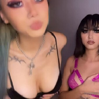 Arivalilith Nude Leaks OnlyFans Photo 3