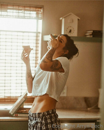 arryn Nude Leaks Photo 6