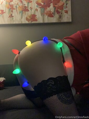 art3misflash Nude Leaks Photo 22