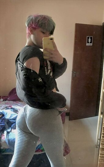 Arth / Own-Job7796 / arthgrossy / arthofficial / lil pink / prettylilp1nk Nude Leaks OnlyFans Photo 4