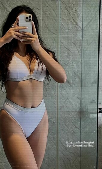 arushihanda Nude Leaks Photo 3