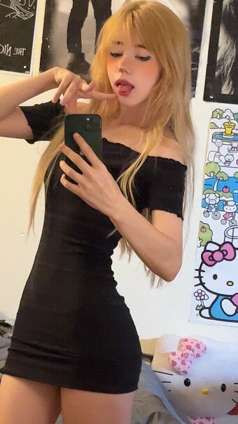 ashisbees / Iamb33s Nude Leaks Photo 21