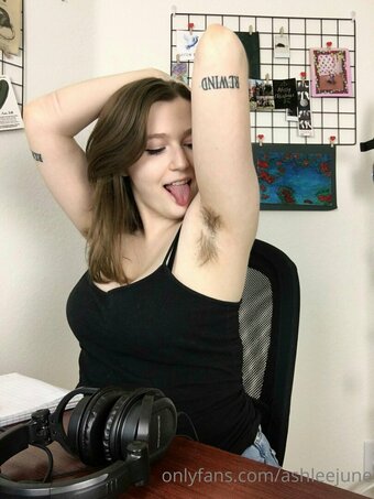 ashleejune Nude Leaks Photo 16