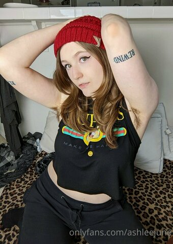 ashleejune Nude Leaks Photo 20
