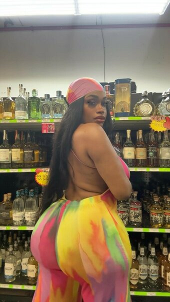 Ashley Bea / ashleybeathick / ashleyxxxthick Nude Leaks OnlyFans Photo 3