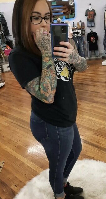 Ashley Brown / ashley_nicole0601 / browniecakez Nude Leaks OnlyFans Photo 2