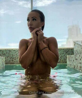 Ashley Mitchell / The Challenge / mtvashleybrooke Nude Leaks OnlyFans Photo 6