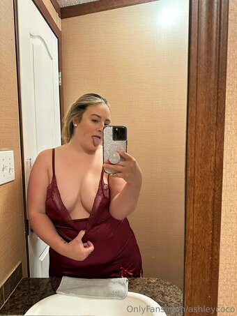 ashleycoco Nude Leaks Photo 25
