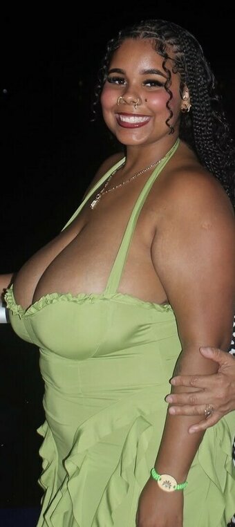 Ashleyespinal / ashleyespinal_ / espinalashley_ / https: Nude Leaks Photo 2