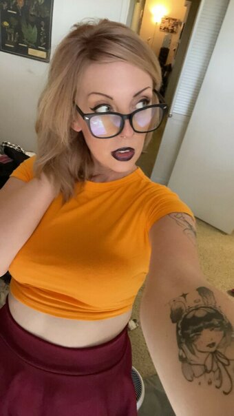 Ashleyrabbit / ashleyrabbitdraws / feralbxnny Nude Leaks OnlyFans Photo 4