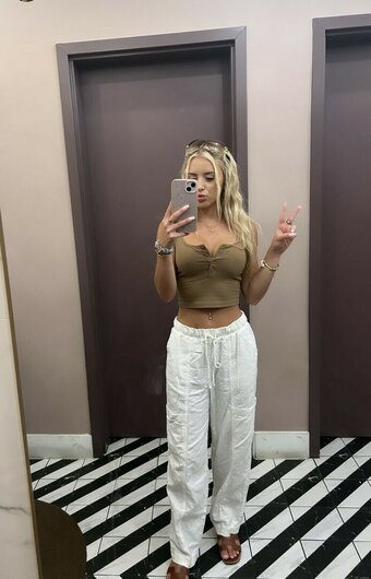 Ashlyn Sharp / blondie_ashlynnn Nude Leaks Photo 11