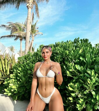 Asisazer / https: Nude Leaks OnlyFans Photo 6