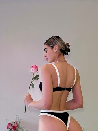 Asisazer / https: Nude Leaks OnlyFans Photo 19