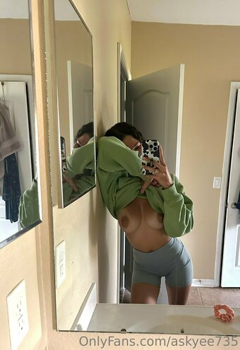 askyee735 Nude Leaks Photo 2