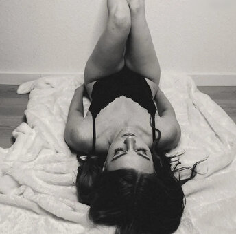 ASMR Ruby / itsmerubyy / itsmerubyy / kmshrnx Nude Leaks OnlyFans Photo 12