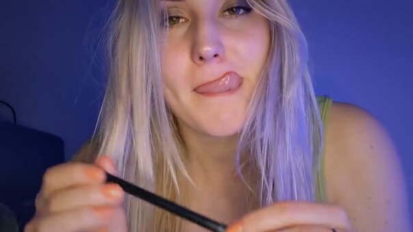 ASMR Shortbread / asmrshortbread / user Nude Leaks Photo 9