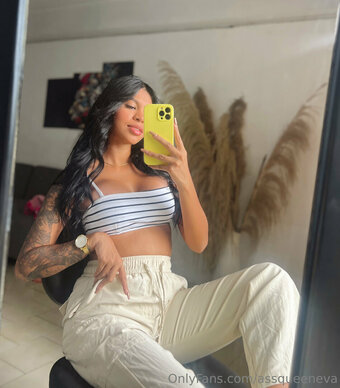 assqueeneva Nude Leaks Photo 22