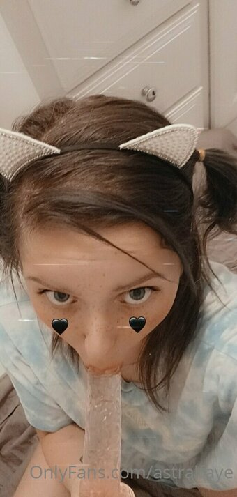 astralfaye Nude Leaks Photo 11