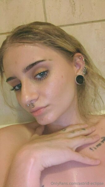 astrid-eclipse Nude Leaks Photo 23