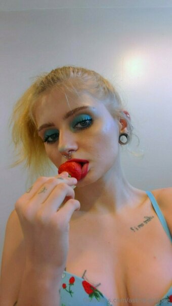 astrid-eclipse Nude Leaks Photo 24