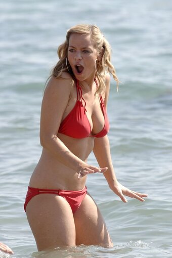 Atomic Kitten Nude Leaks Photo 11