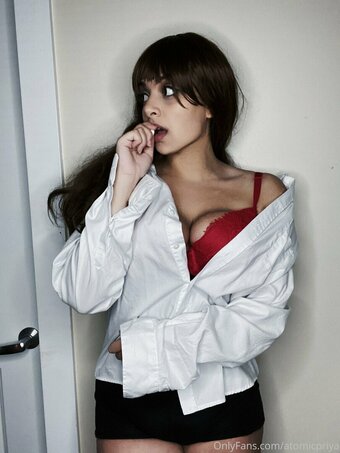 atomicpriya Nude Leaks Photo 3