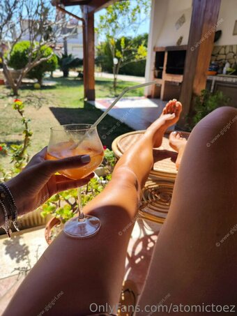 atomictoez Nude Leaks Photo 9