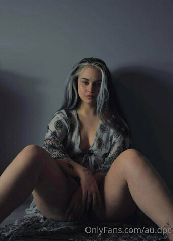 au.dpc Nude Leaks Photo 3