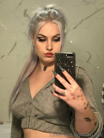 au.dpc Nude Leaks Photo 10