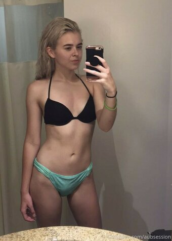 Aubsession / itsonlyaubrey Nude Leaks OnlyFans Photo 4