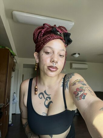 Aunclebeebz / https: / psylocibeebz / psylociiibeebz Nude Leaks Photo 10