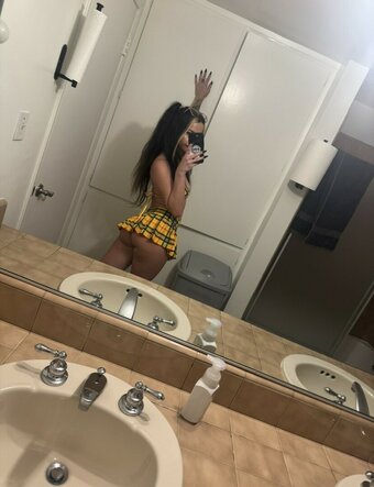 AuracleBeats / Alyssa Wright Nude Leaks Photo 16