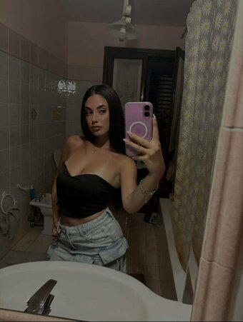 auri_urso Nude Leaks Photo 11
