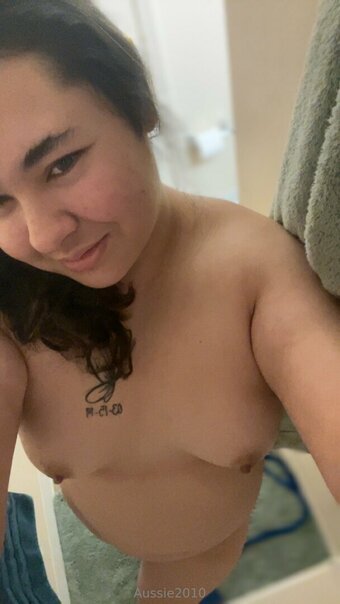 aussie2010 Nude Leaks Photo 11