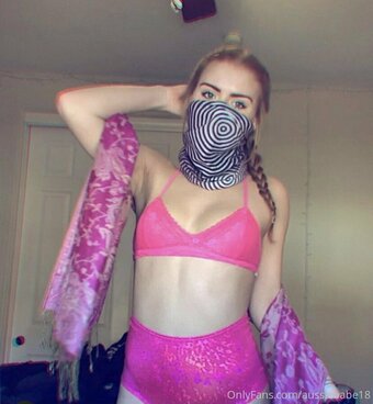 aussiebabe18 Nude Leaks Photo 5