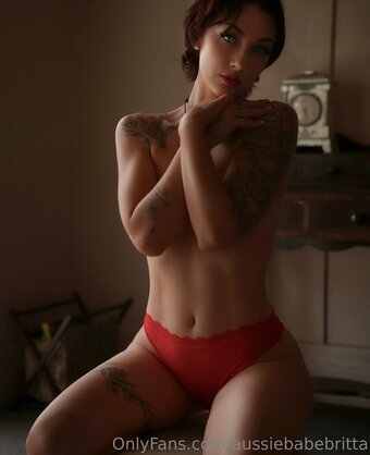 aussiebabebritta Nude Leaks Photo 3