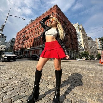 Ava Max / avamax Nude Leaks Photo 23