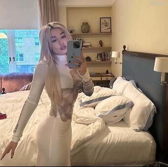 Ava Max / avamax Nude Leaks Photo 26